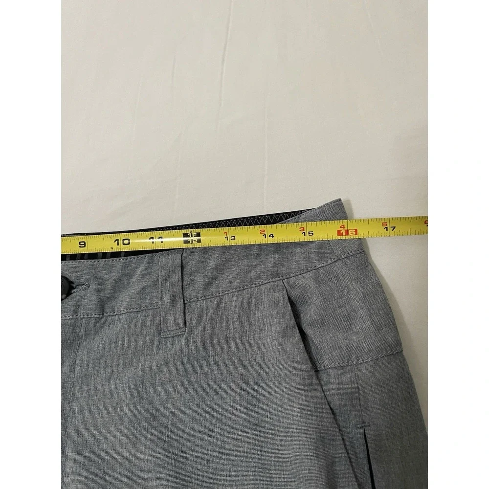 Vuori Aim Pants Men Sz 30x32 Gray Performance Lightweight Stretch Wicking V431